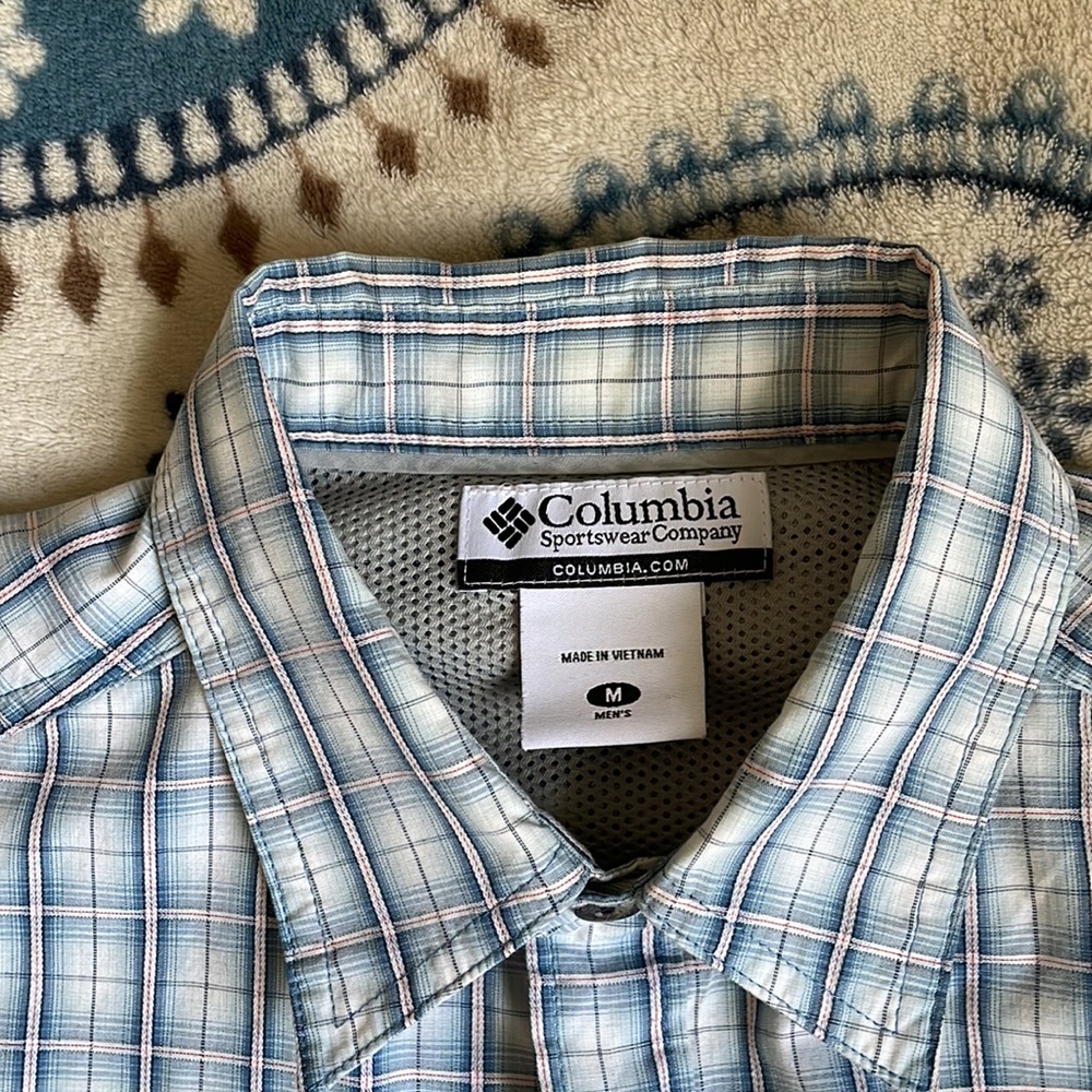 Columbia button down - Picture 3 of 7